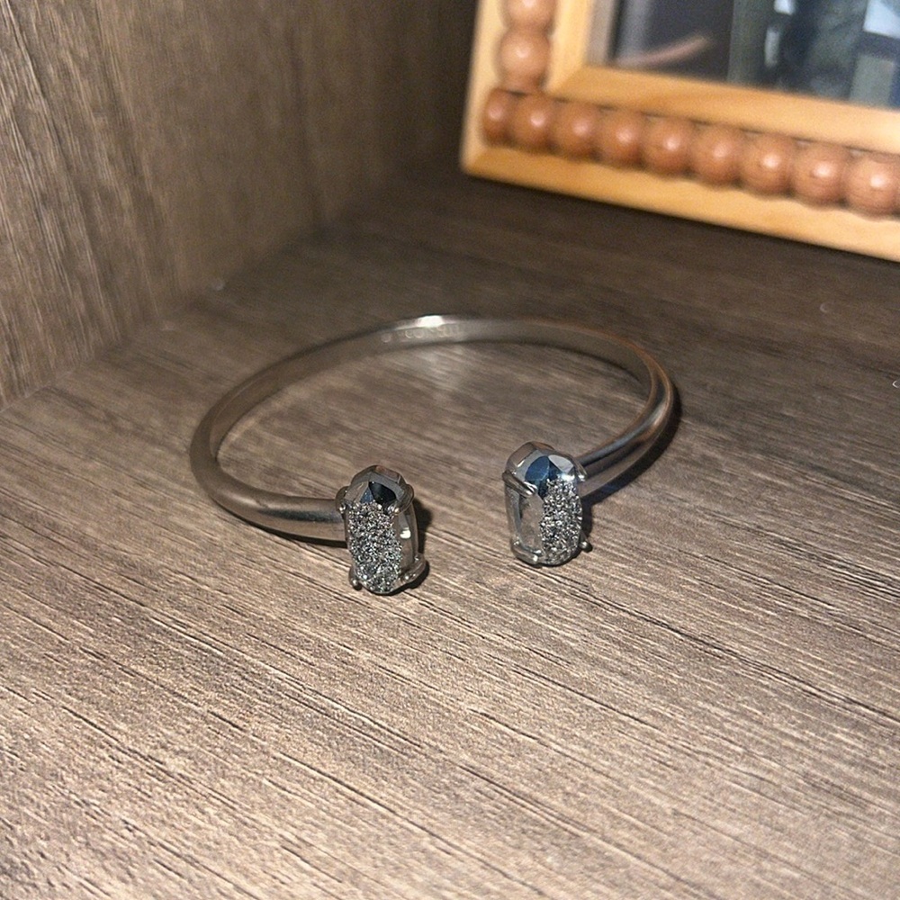 Kendra Scott bracelet